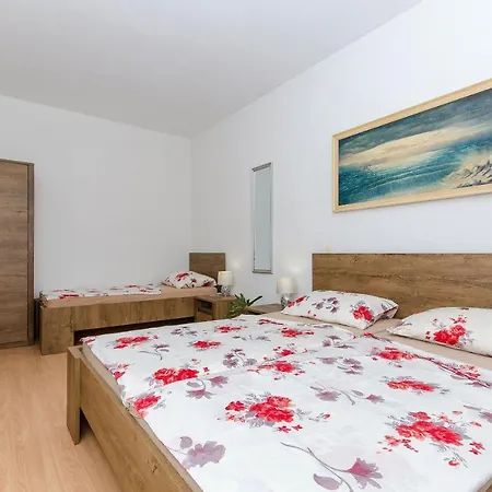 Nyaraló House Ana